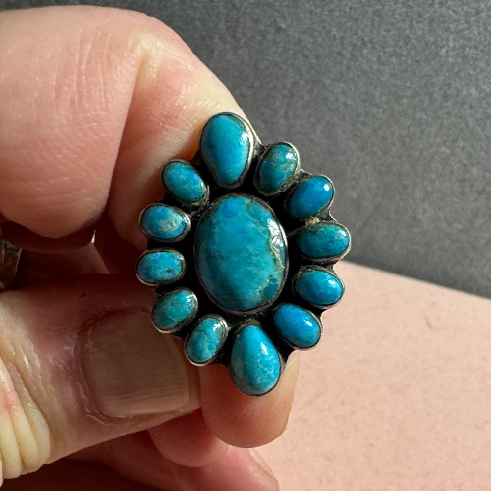 VTG REAL Turquoise and Silver Women's Cluster Statement Ring SZ 7 - Picture 1 of 4